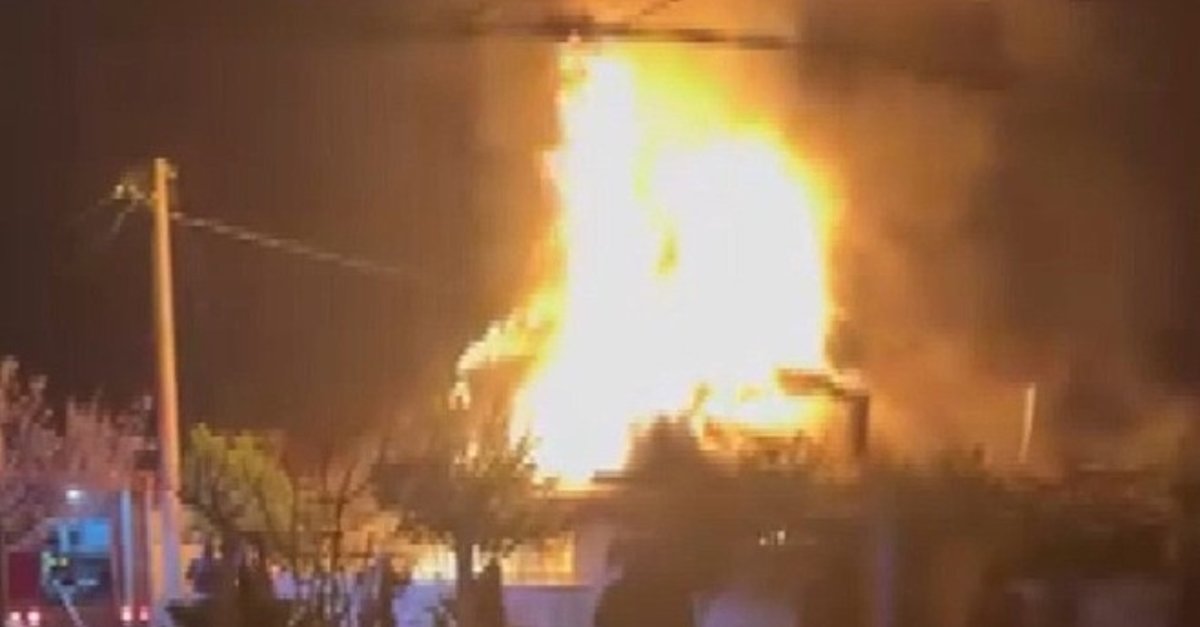 Aydın'da feci yangın! Ev kül oldu