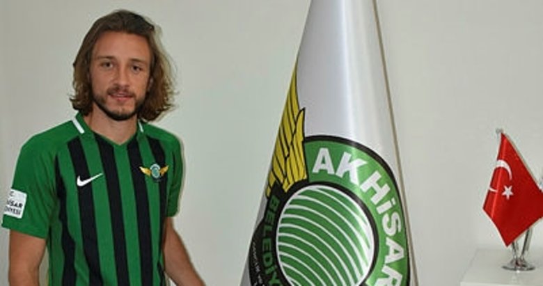 Akhisarspor Taha Yalçıner’i transfer etti