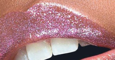 Dudaklarda cam efekt etkisi