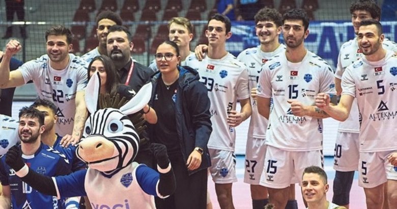 Altekma, yarı final aşkına