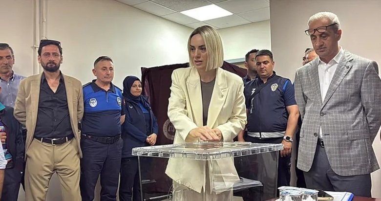 Düzce Akçakoca’da Belediye başkan vekilliği seçimi tamamlandı: AK Parti’li Meclis Üyesi Alev Ünal seçildi!