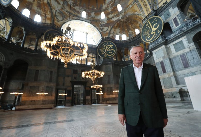 Son dakika: Başkan Recep Tayyip Erdoğan Ayasofya Camii’nde incelemelerde bulundu