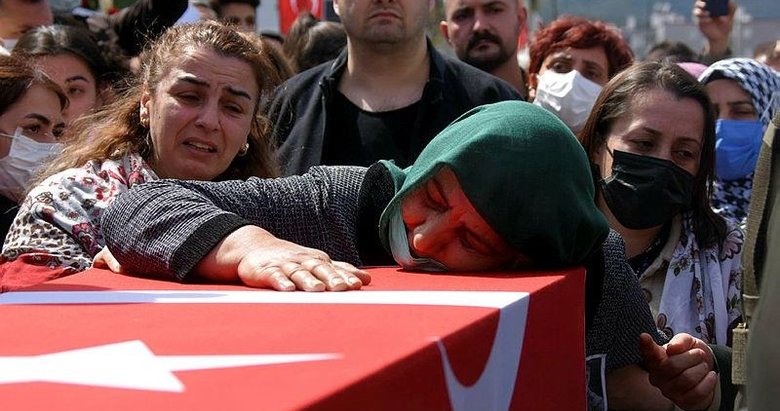 İzmir’de Şehit Piyade Asteğmen Abdullah Kürşat Kupşen’e gözyaşları ve dualarla veda