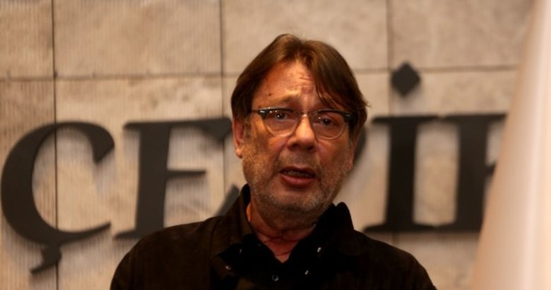 Sepil düğmeye basıyor