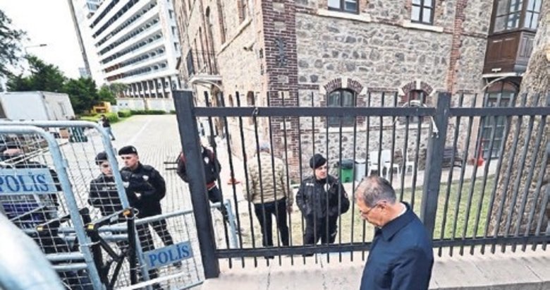 Cemil Tugay demirbaş tespiti için Meslek Fabrikası’na girdi!