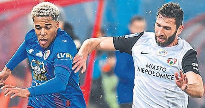 Göz-Göz’ün Ameyaw ısrarı