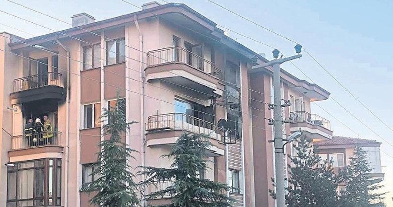 Afyon yanarken Başkan Köksal kutlama yaptı