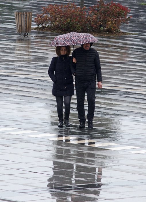 İzmir hava durumu! Meteoroloji’den o illere yağış uyarısı! İşte 31 Mayıs Pazar hava durumu...