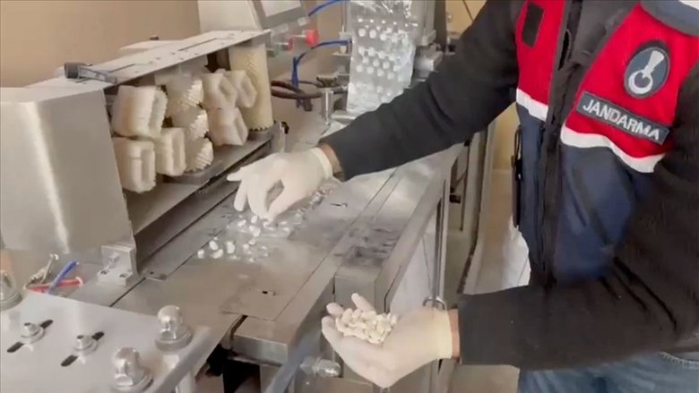 Sahte kanser ilacı üreticilerine baskın