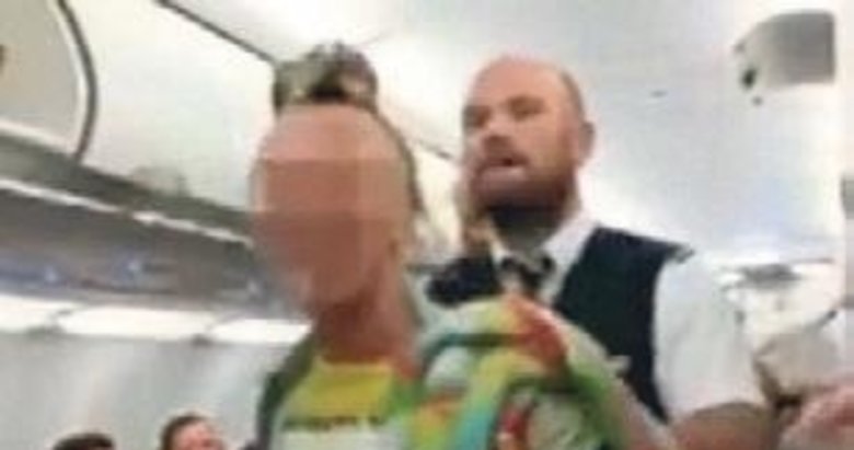 İki İngiliz uçaktan indirildi