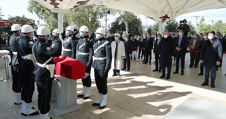 Burhan Kuzu’ya veda! Başkan Erdoğan da cenaze törenine katıldı