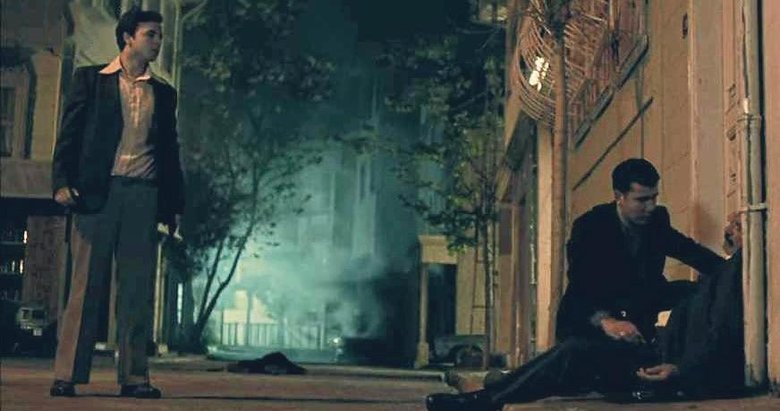 Hırsız içeride olunca kapı kilit tutmuyor