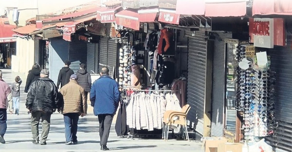 Hırsızı kafesledi