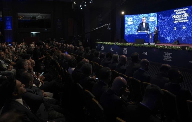 iletisim-baskani-duran-dijital-dunyayi-bizim-yonetmemiz-gerekiyor-1769022667422.jpeg