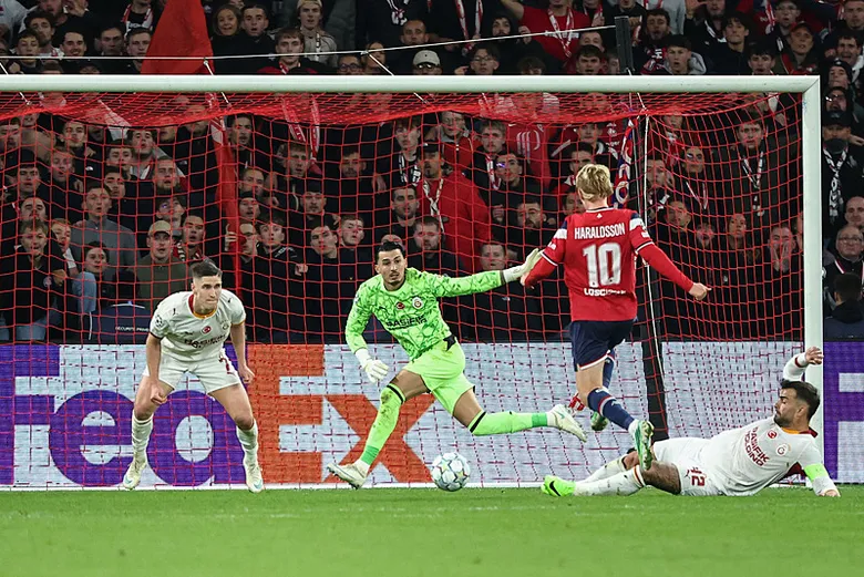 fransada-galatasaray-kasirgasi-aslan-lillei-4-golle-dagitti-1792608111007.png