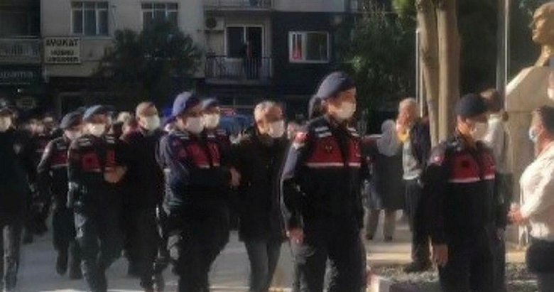 Kemalpaşa Belediyesi’ne rüşvet operasyonunda flaş gelişme: 11 kişi adliyede