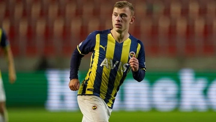 Fenerbahçe Max Meyer’in sözleşmesini karşılıklı anlaşma ile feshetti!