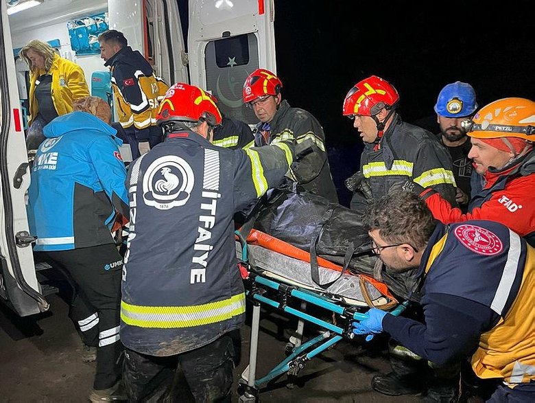 Denizli’deki maden ocağında göçük! 2 kişi öldü 1 kişi yaralı olarak kurtarıldı