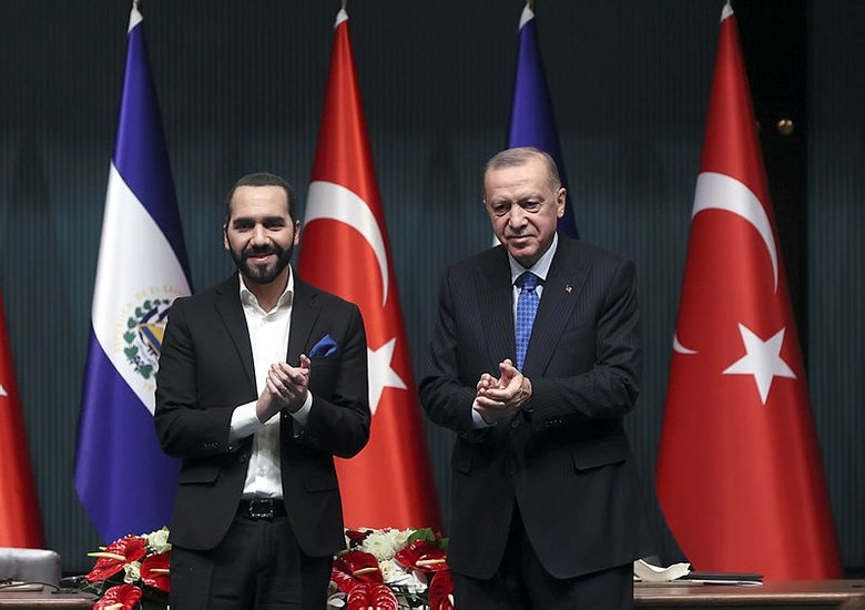 Temennimiz Putin ile Zelensky’i bir araya getirmek