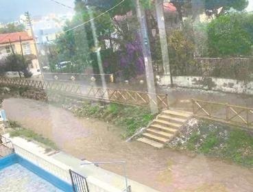 İzmir Menderes’te ‘kaçak yapılar yıkılmıyor’ iddiası