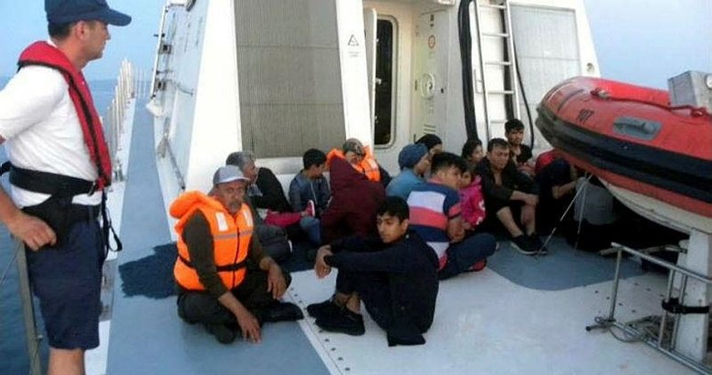 Dikili’de denizde 40 Afgan kaçak göçmen yakalandı