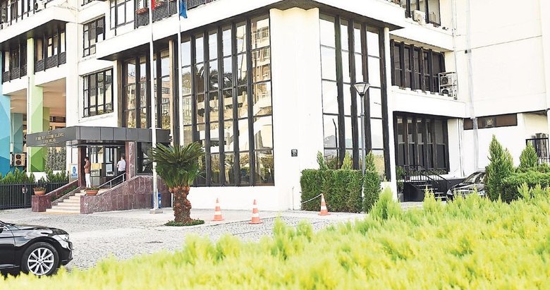 Soyer’e kapı gibi tepki