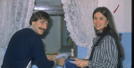 Bu ünlü sizce kim? 1983’ten fotoğraf paylaştı!...