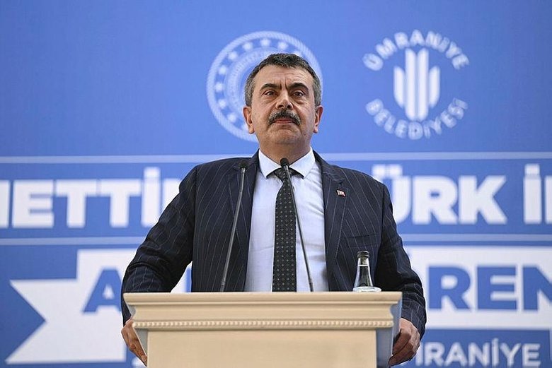 Sınıf geçmede yeni düzenleme: Türkçe ortalaması 70 olmayan geçemeyecek