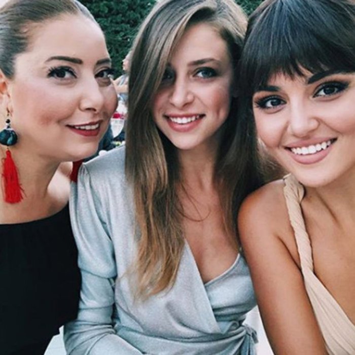 Hande Erçel’in acı günü!