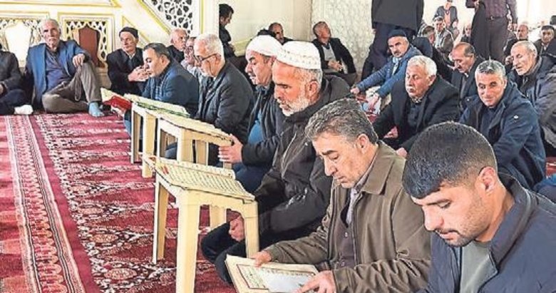 Ramazanda mukabele geleneği devam ediyor