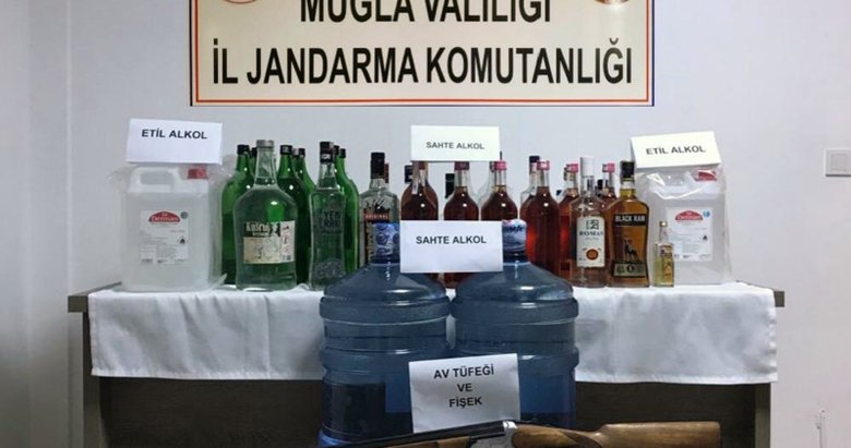 Bodrum’da yeni yıl öncesi 68 litre sahte alkol yakalandı