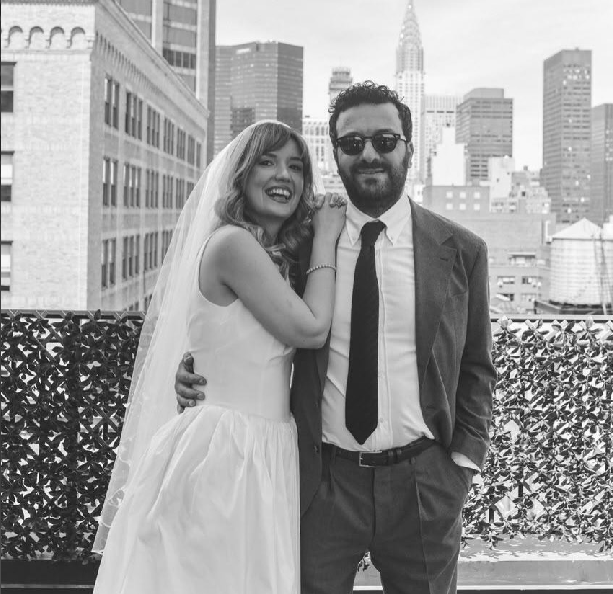 new-yorkta-dunyaevine-girdi-hasan-can-kayadan-nikah-paylasimi-1780729971785.png