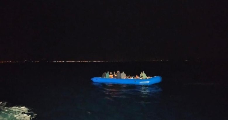 Yunanistan’ın ittiği 72 düzensiz göçmen Ayvalık açıklarında kurtarıldı