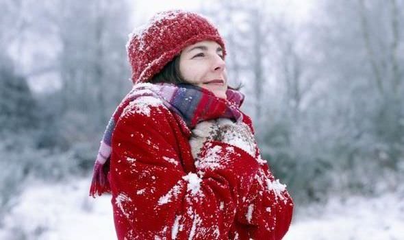 Üşümek hangi vitamin eksikliğinin belirtisi? B12, D vitamini eksikliği üşümeye neden olur mu?