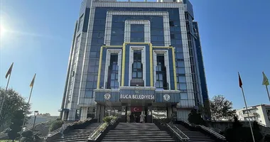 Buca’da ağaç katliamı