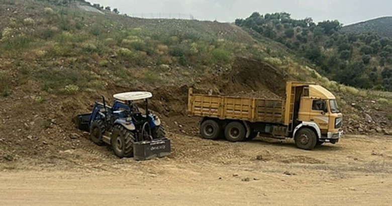 Aydın’da toprak kaydı; kepçe operatörü öldü