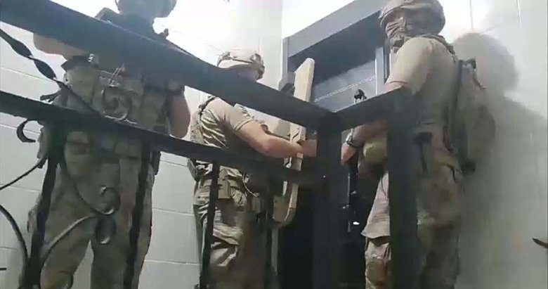 İzmir’de FETÖ operasyonu! 10 şüpheli yakalandı