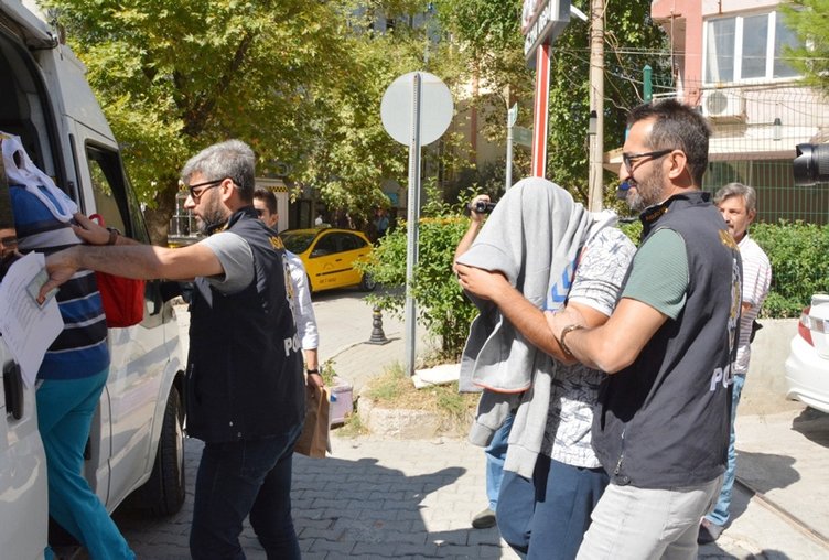 Muğla’da lüks yatta fuhuş operasyonu! Çete lideri erkeklerin kafasına poşet geçirip...