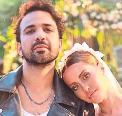 Derya Uluğ’a İzmir sahnesinde tehdit
