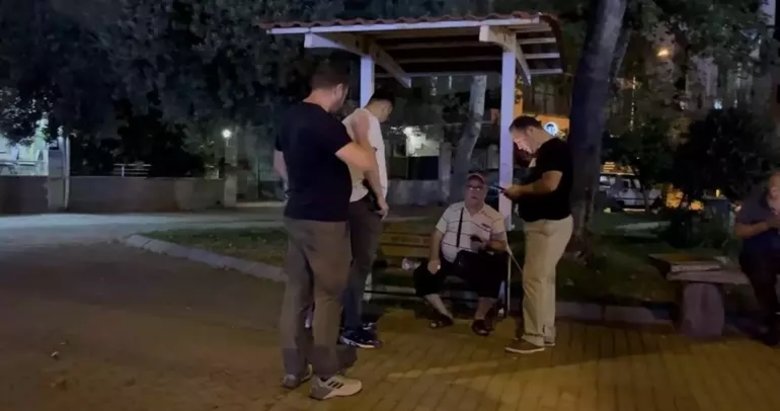 Yok böyle vicdansızlık! Görme kaybı olan adamın elinden çalıp kaçtı