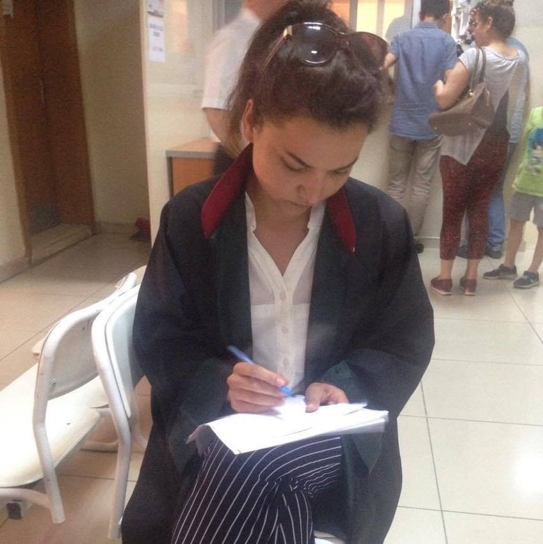 İzmirli avukat evinde başından vurulmuş halde ölü bulundu