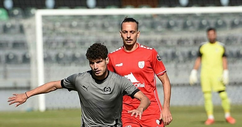 Manisa FK’ya Altınordu morali