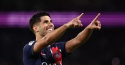 Aslan’da gözler PSG’de