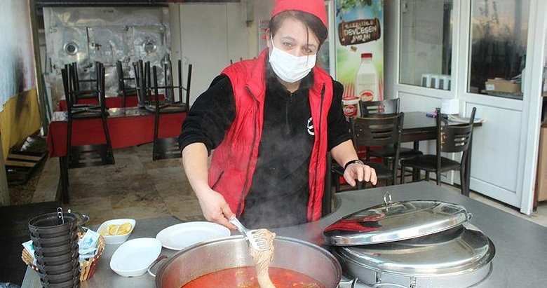 Sosyal medyadan gördüğü şırdan ve mumbarın ustası oldu! Bir kez tadan vazgeçemiyor