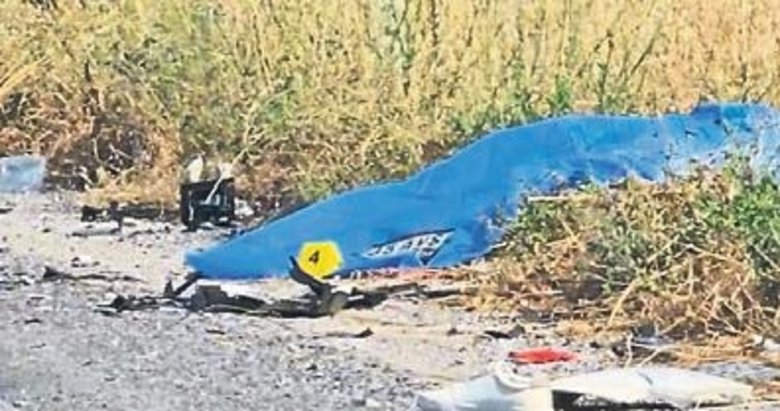 Hatalı sollama yaptı iki motosikleti biçti