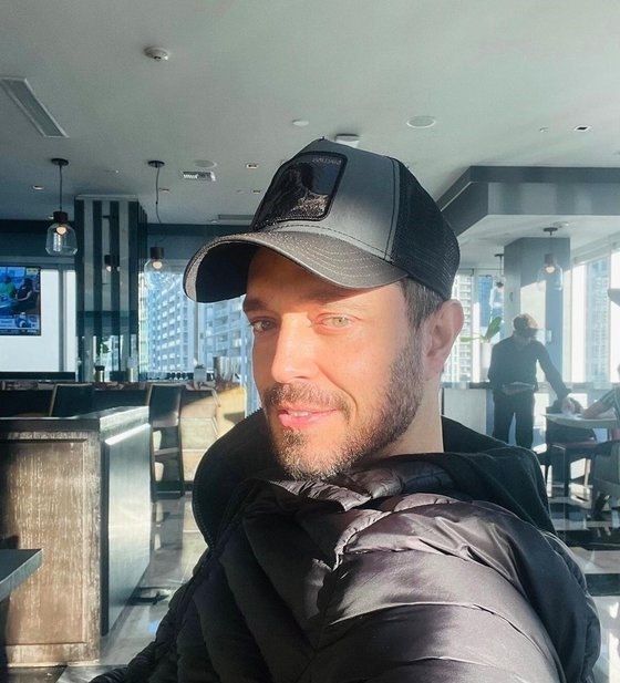 Saç ektiren Murat Boz’un son hali gündem oldu!