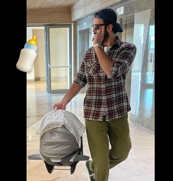 Barış Arduç ile Gupse Özay sır gibi sakladıkları kızlarıyla görüntülendi