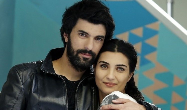 Engin Akyürek ile Tuba Büyüküstün birlikte mi? Güzel oyuncu açıkladı