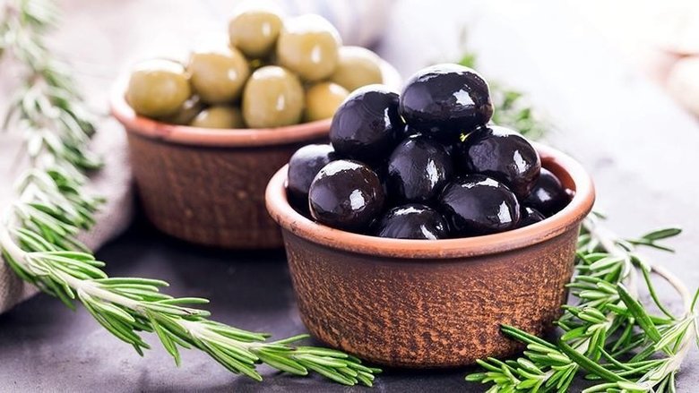 izmirde-akilalmaz-olay-zeytinin-tanesini-50-lira-1780123662728.jpeg