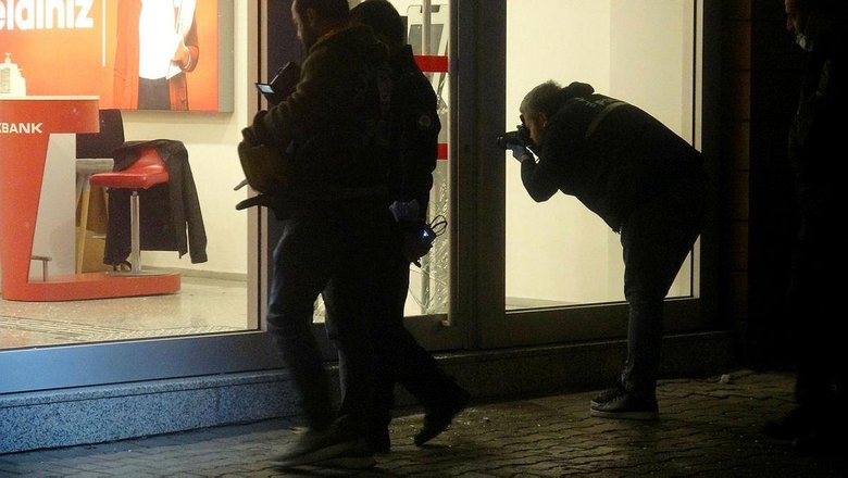 İzmir’de hareketli anlar! Camını kırıp içeri girdiği bankadan 4 tablet çaldı